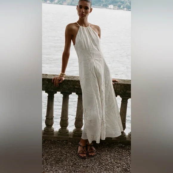 Zara Elegant Backless White Dress - Picture 2 of 6